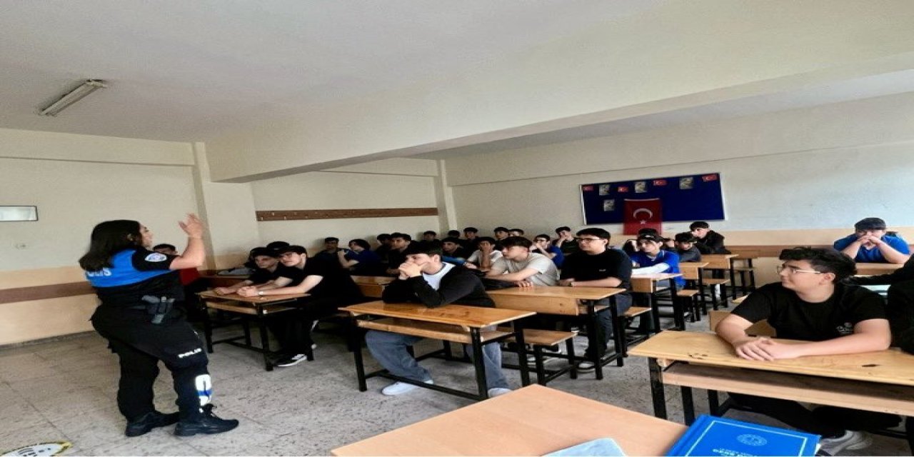 Toplum Destekli Polisler Öğrencileri Uyardı