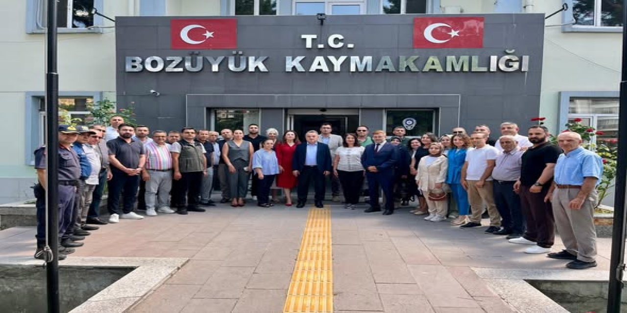 Kaymakam Öztürk, Kaymakamlık Personeliyle Vedalaştı