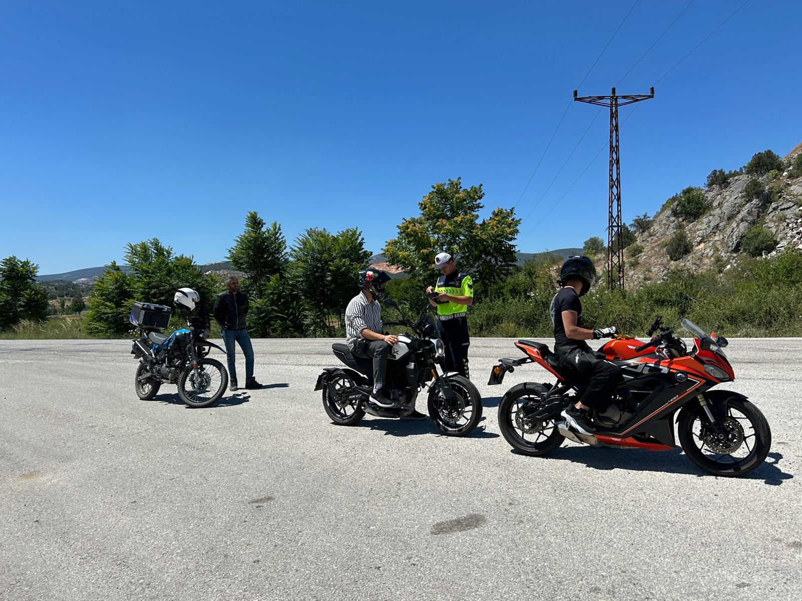 Motosiklet sürücülerine eğitim