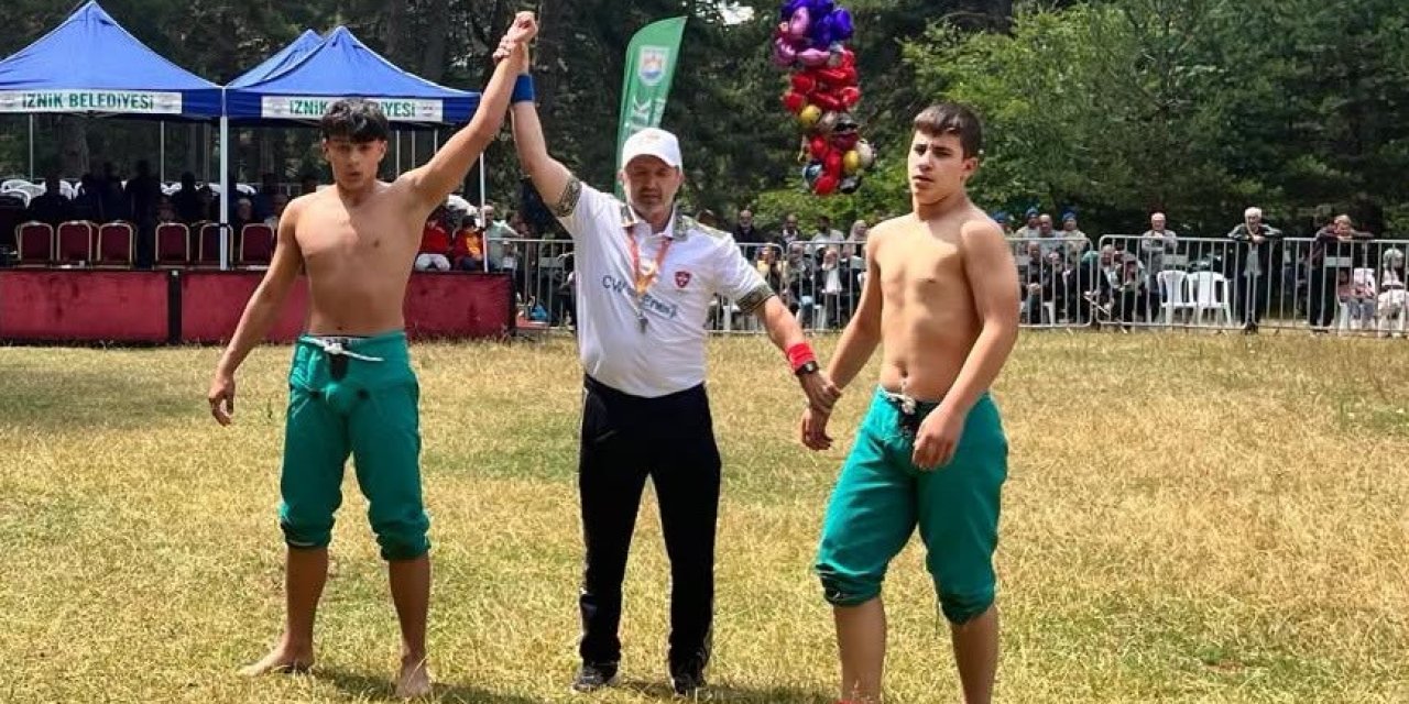 Bilecikli Güreşçilerden Büyük Başarı