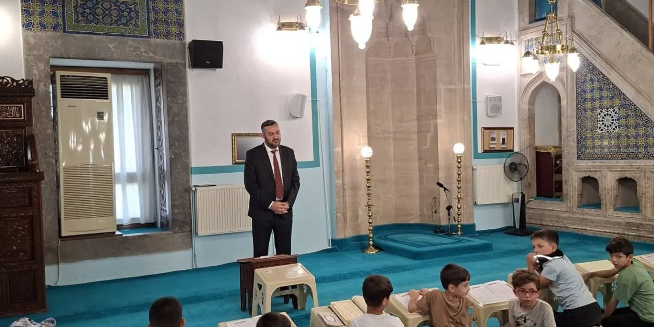 Müftü Arpacı Kur'an Kursu Öğrencilerini Ziyaret Etti