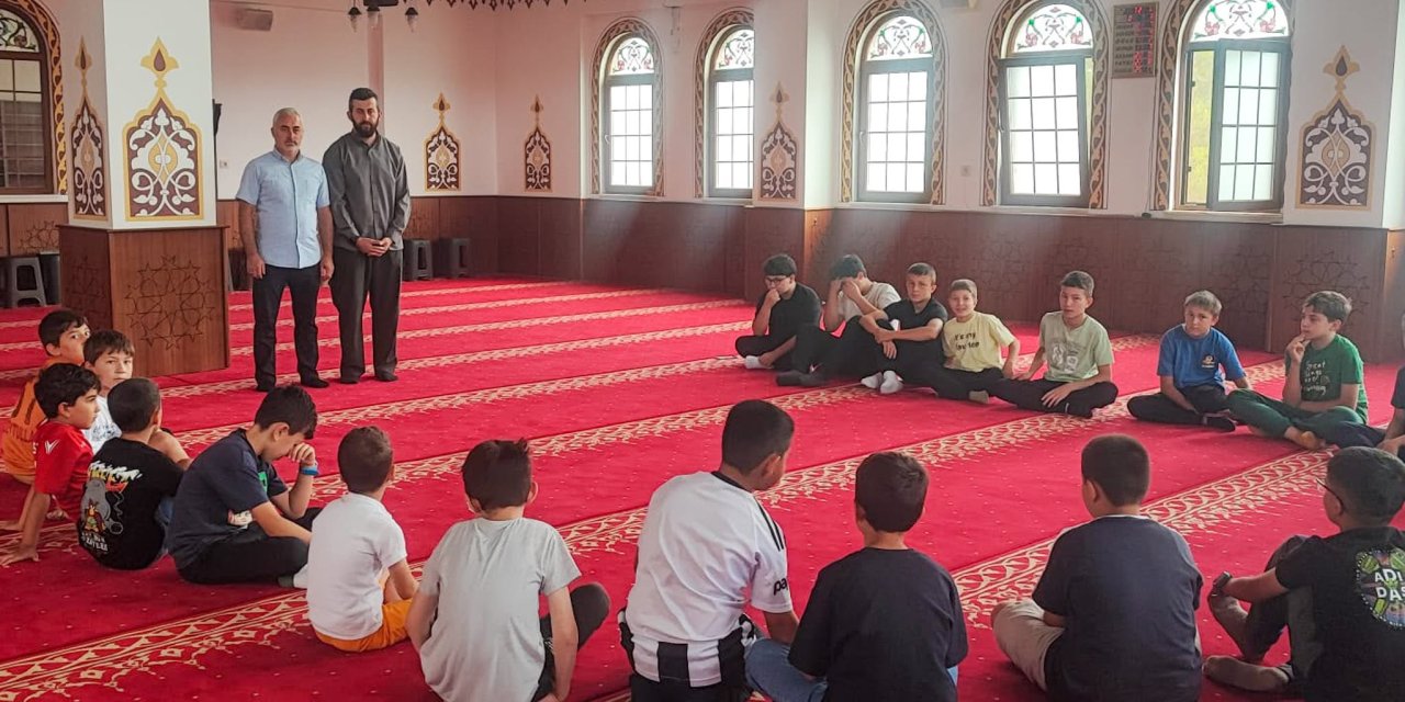 Kuran Kursu Öğrencilerine Değerler Eğitimi