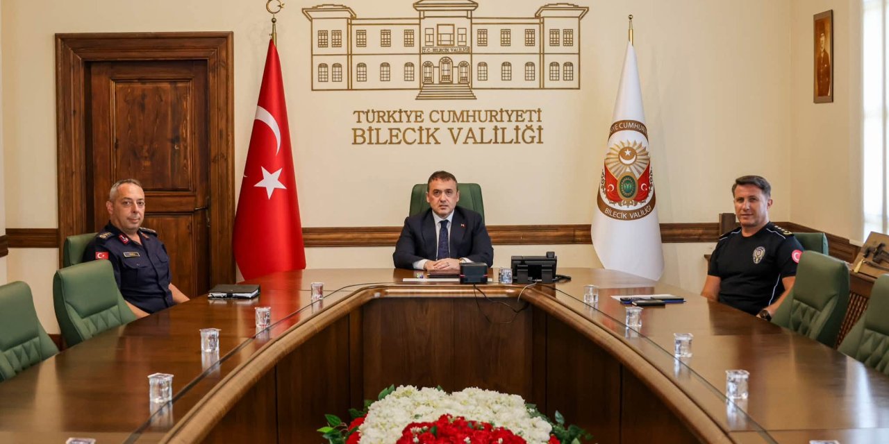 Vali Sözer Milli Dayanışma Toplantısı'na Katıldı