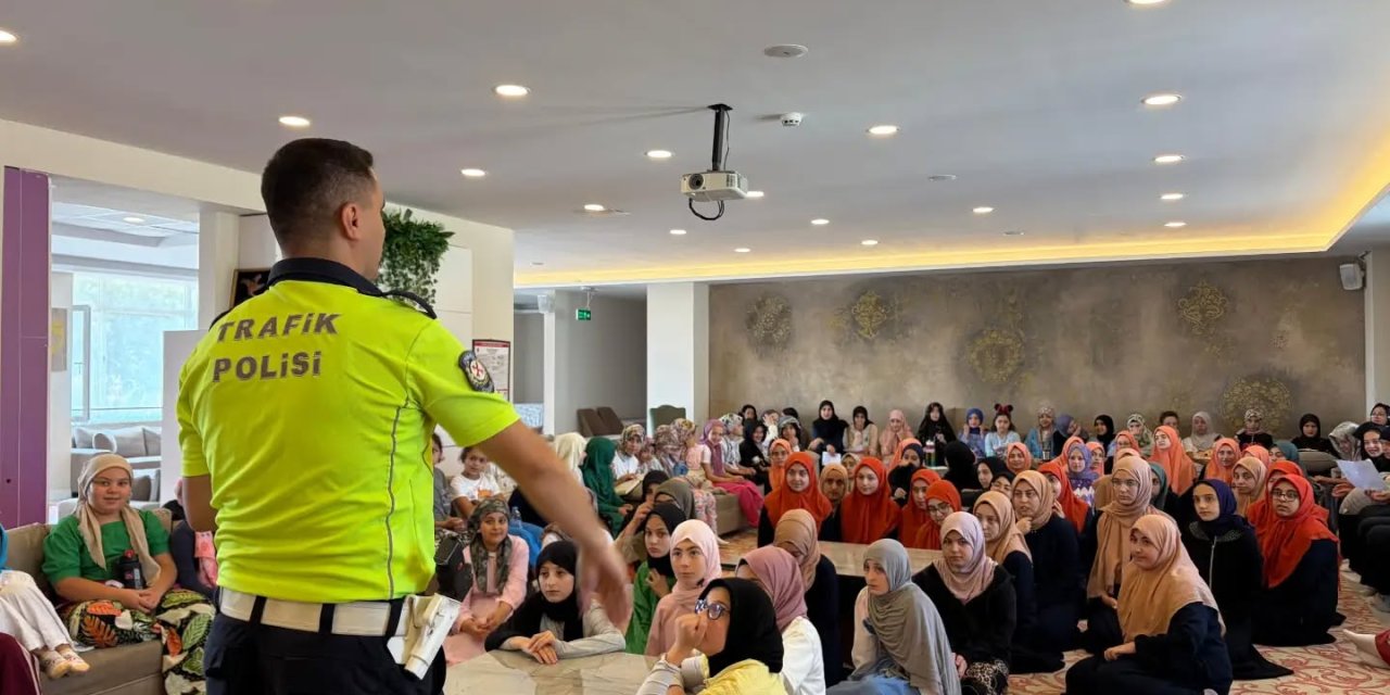 Kur’an Kursu Öğrencilerine Trafik Eğitimi