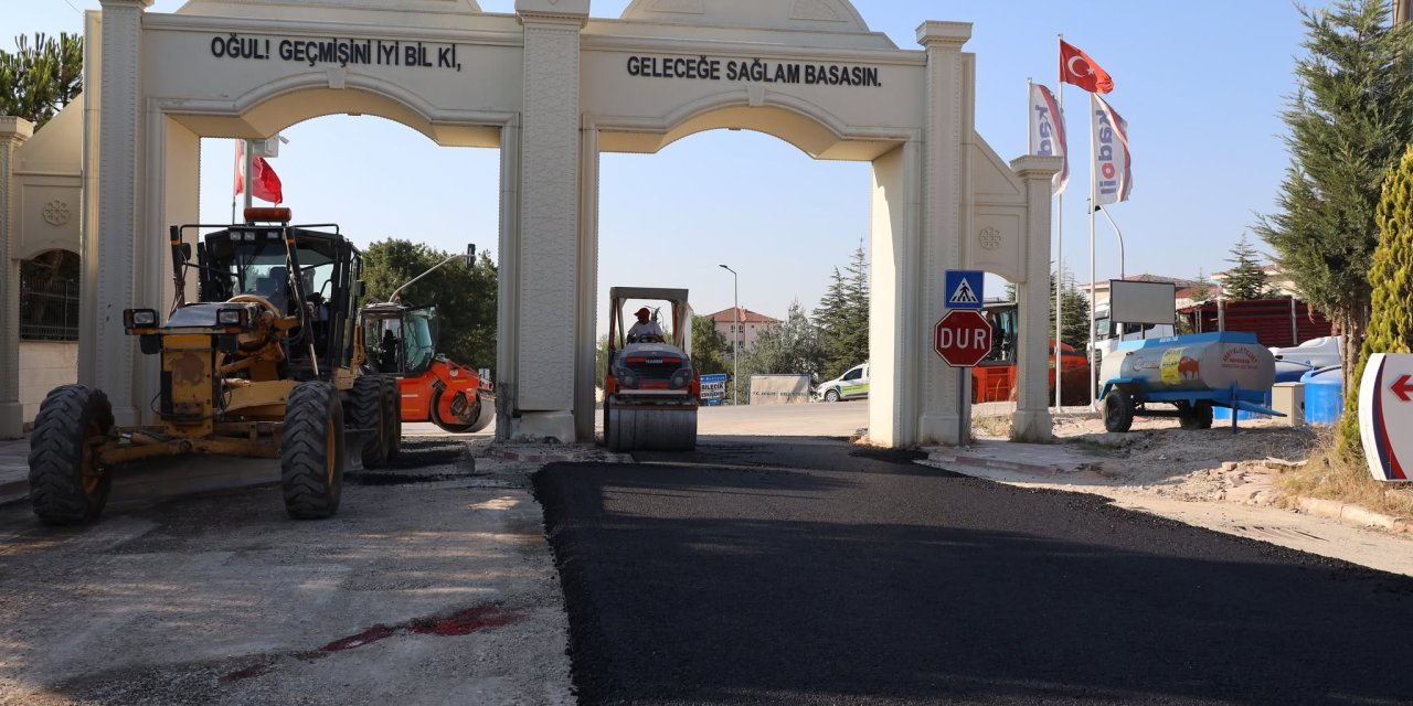 Söğüt'te Sıcak Asfalt Mesaisi