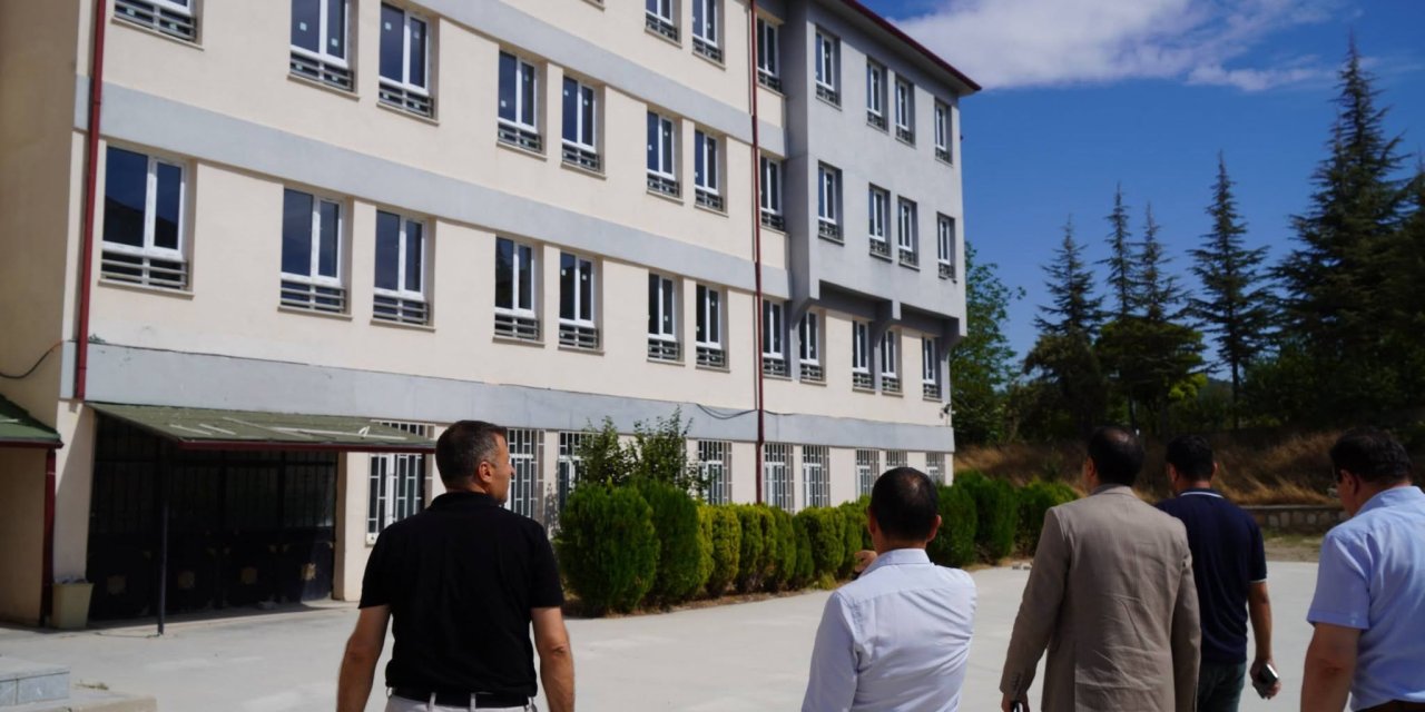 Kaymakam Yayabaşı Okullardaki Çalışmaları İnceledi