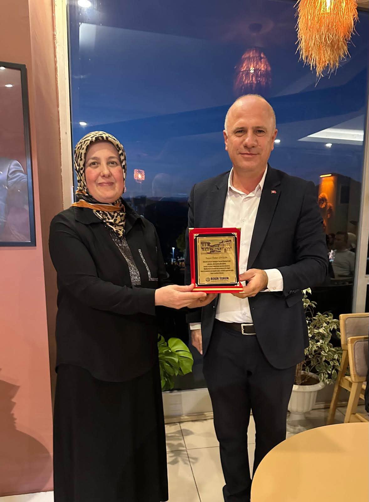 Osmaneli'nde sevilen isim emekliye ayrıldı