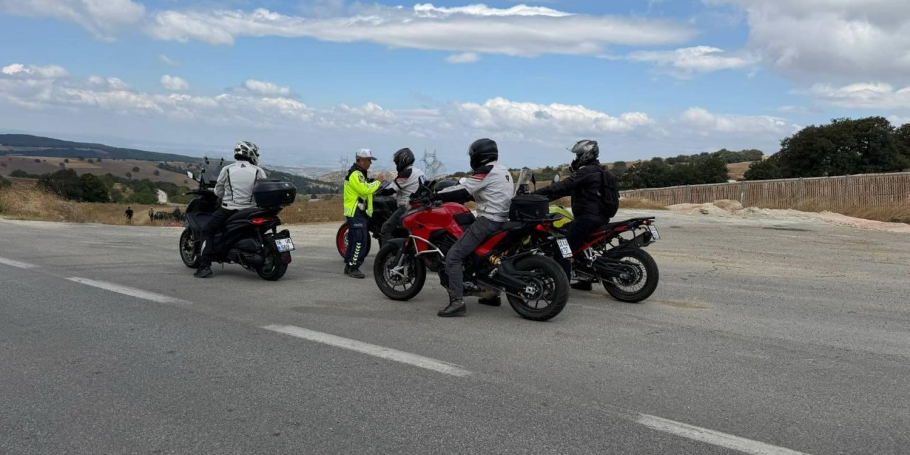 Jandarmadan Motosiklet Sürücülerine Eğitim