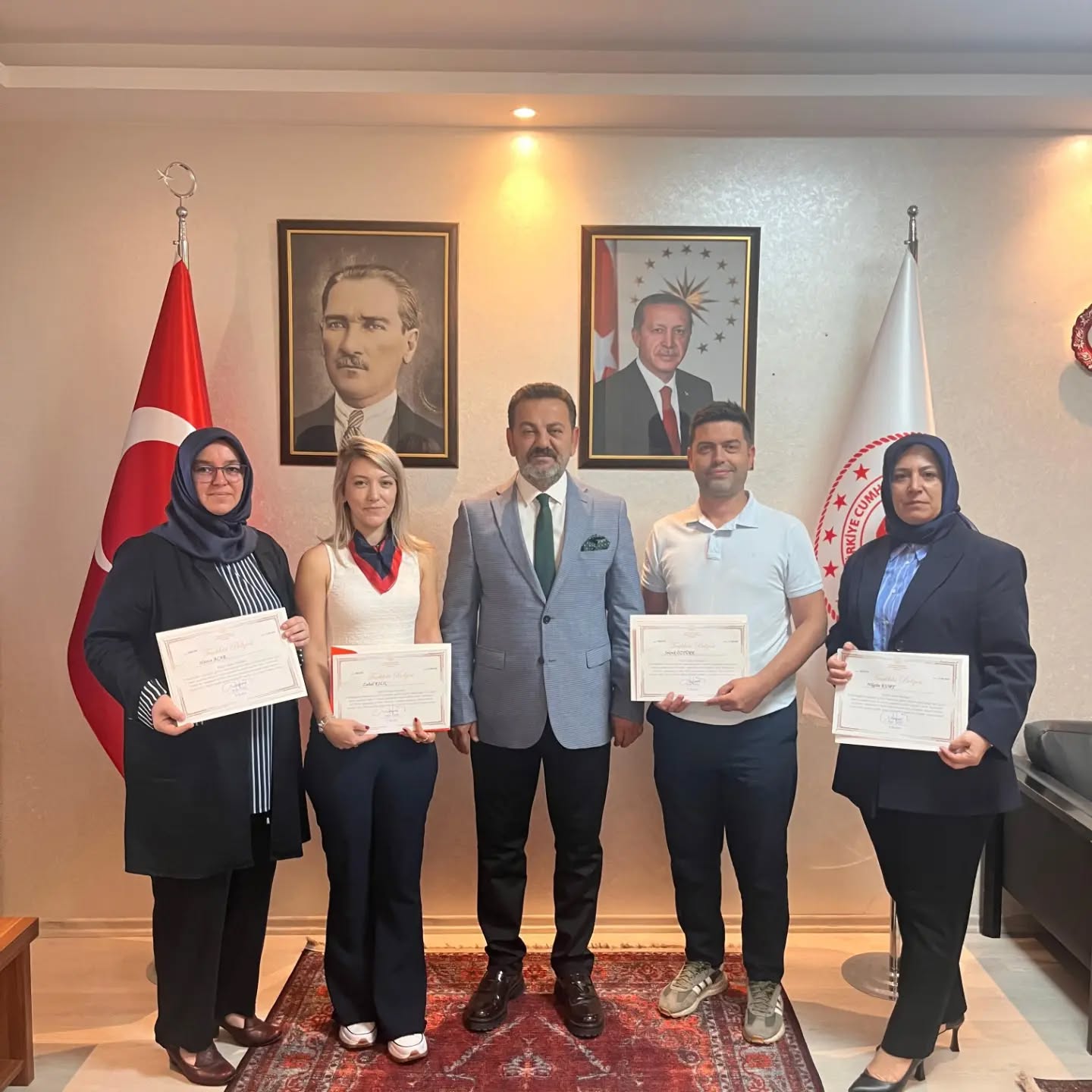Müdür İlhan’dan Personele Teşekkür Belgesi