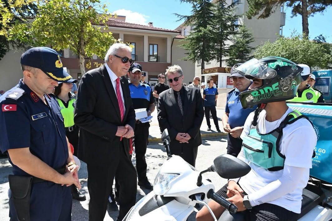 Bozüyük'te “Yaya Geçidi Farkındalığı” etkinliği