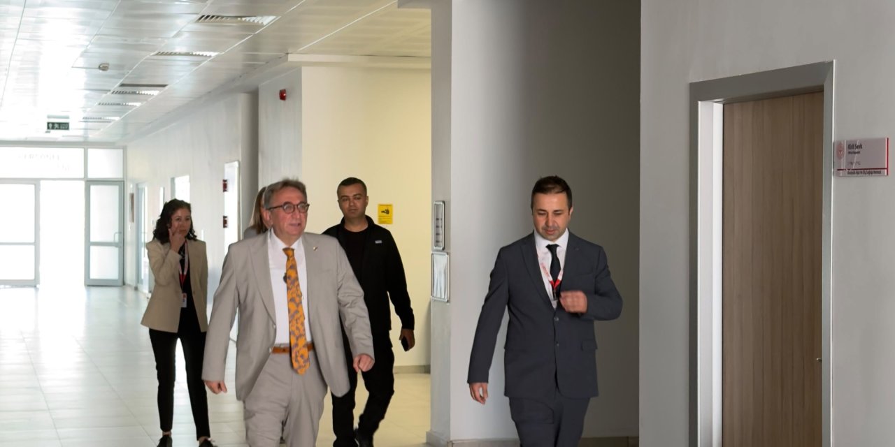 Kaymakam Helvacı'dan Bozüyük Ağız ve Diş Sağlığı Merkezine Ziyaret