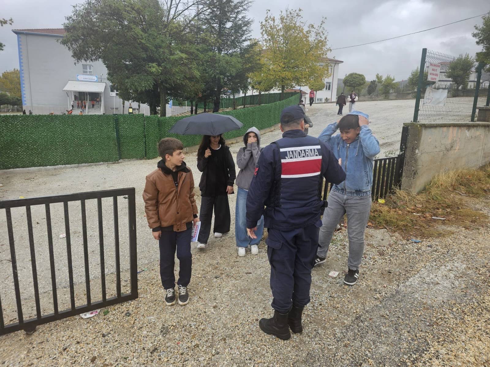 Jandarma 80 personelle denetimde