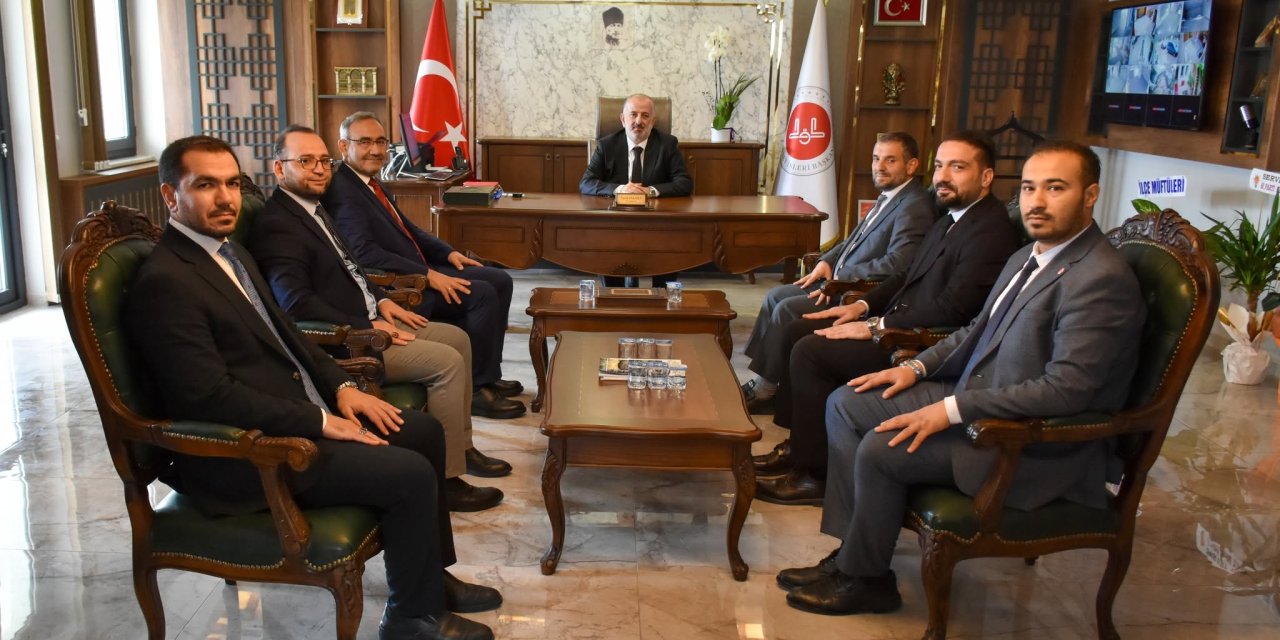 İlçe Müftülerinden İl Müftüsü Dikmen'e Hayırlı Olsun Ziyareti