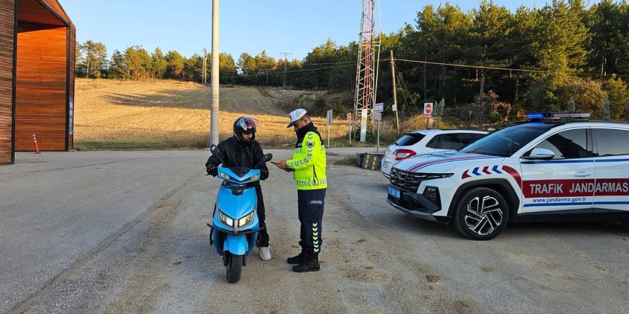 62 Motosiklet Sürücüsü Denetlendi