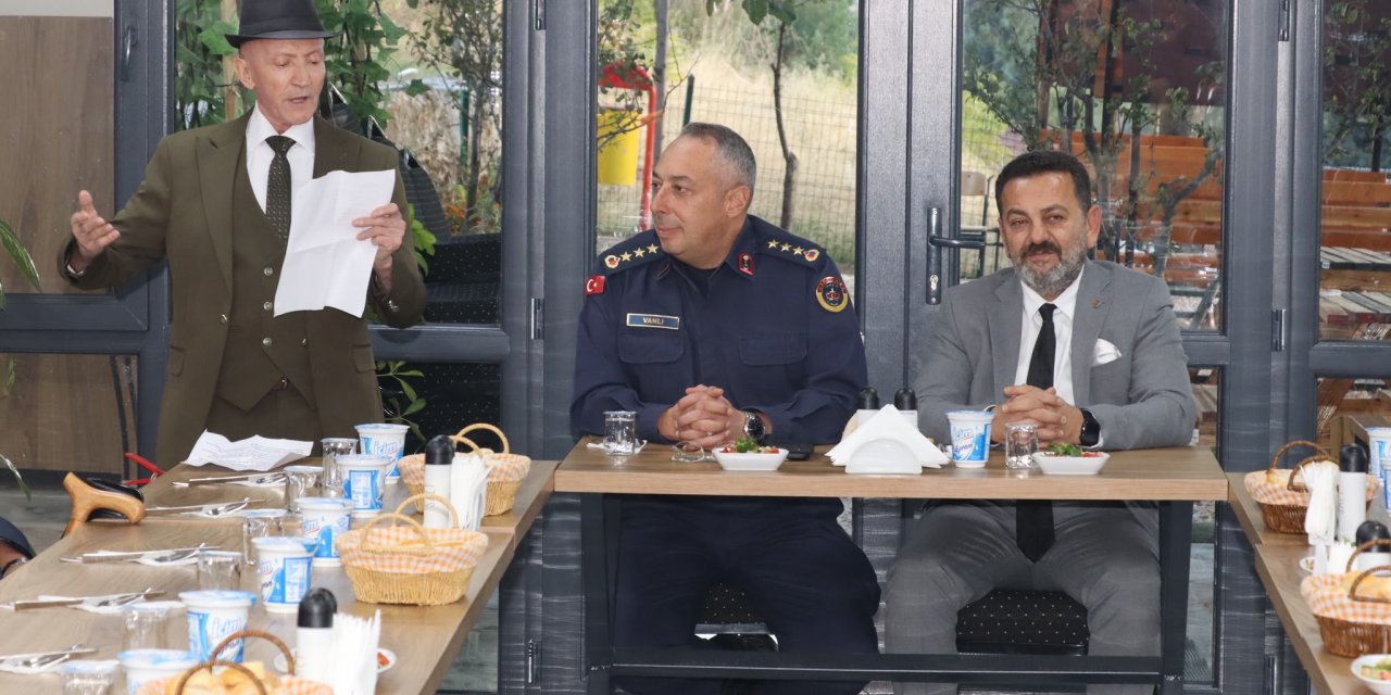Yaşlılar Haftasında Anlamlı Ziyaret