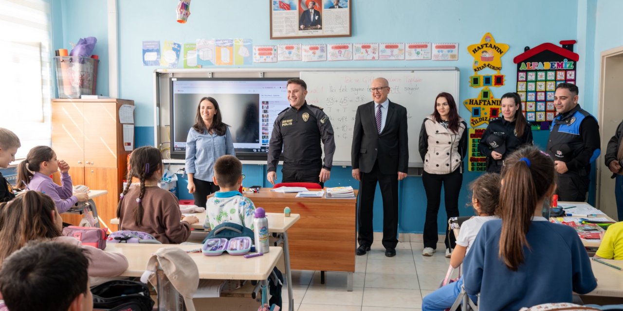 Müdür Çağlar'dan Öğrencilere Ziyaret