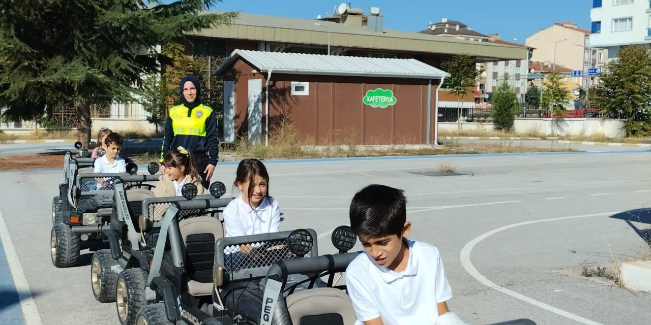 Öğrenciler Trafik Kurallarını Öğrendi
