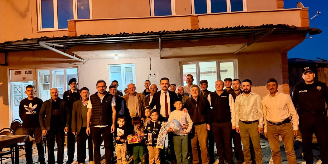 Kaymakam Titiz, Vatandaşlarla Bir Araya Geldi