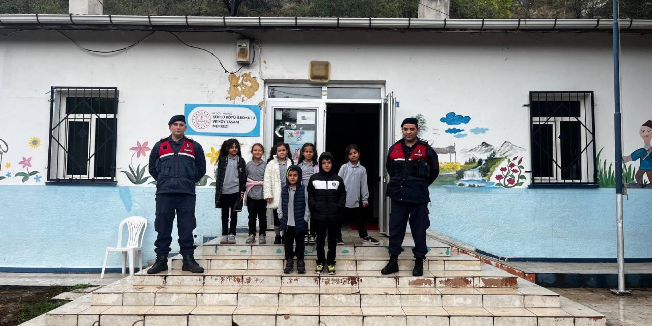 Jandarmadan Okul Çevrelerine Denetim