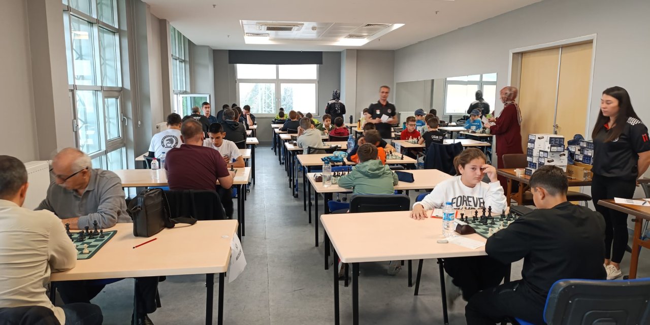 29 Ekim Satranç Turnuvası Tamamlandı