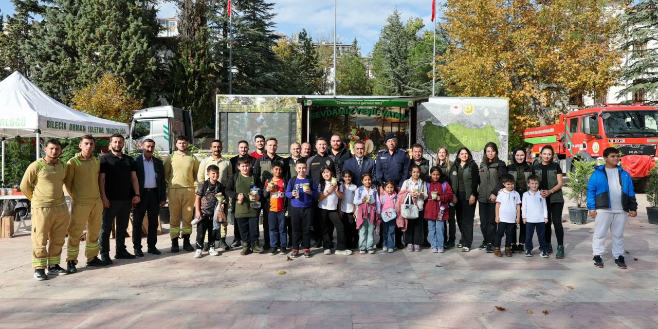 Vali Sözer, Yeşil Vatan Tırını Ziyaret Etti