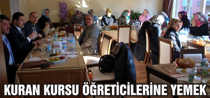 BOZÜYÜK İLÇE MÜFTÜLÜĞÜNDEN KURAN KURSU ÖĞRETİCİLERİNE YEMEK