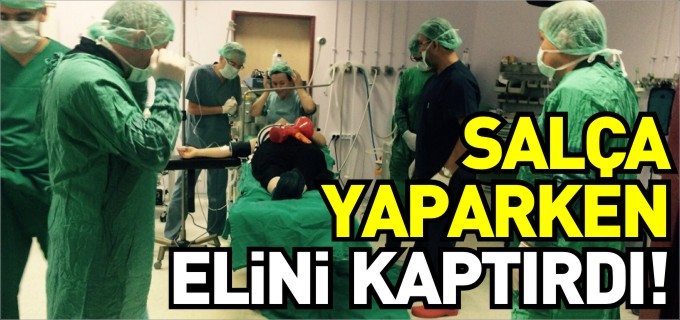 SALÇA YAPARKEN ELİNİ KAPTIRDI