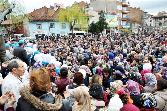 UMRE KAFİLESİ KUTSAL TOPRAKLARA UĞURLANDI