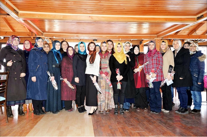 EĞİTİM BİR-SEN´Lİ KADINLAR KAHVALTIDA BULUŞTU