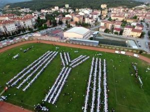 İFTAR İÇİN BİNLERCE GÖNÜL KAYI İŞARETİNDE BULUŞTU