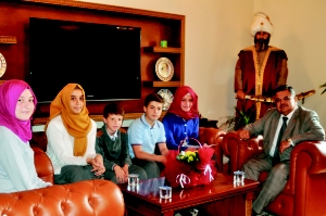 'İNANIN, ÇALIŞIN VE BAŞARIN'
