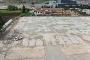 BAŞKAN BAKICI, KAPALI PAZARA DA EL ATTI