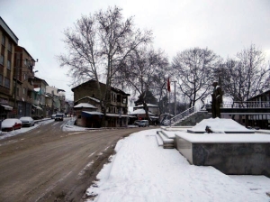 9 KÖY YOLU ULAŞIMA KAPANDI