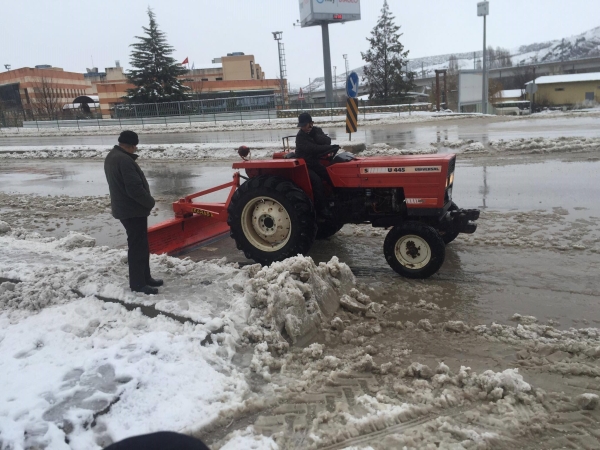 MUHTAR'DAN KAR TEMİZLİĞİ