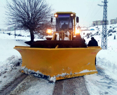 KAR CANAVARI MARŞA BASTI