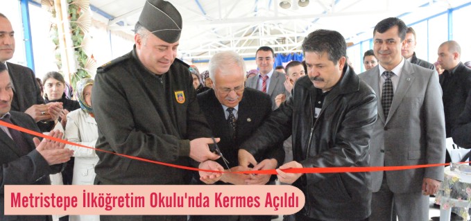 METRİSTEPE İLKÖĞRETİM OKULU’NDA KERMES AÇILDI