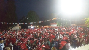 MEYDAN İNLİYOR!