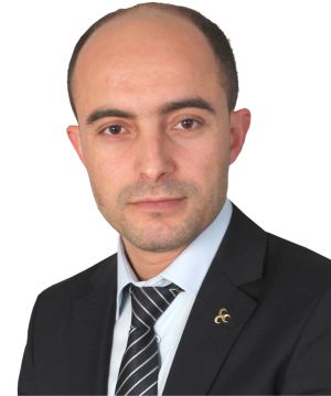 ORHAN UĞUR'DAN BELEDİYEYE ELEŞTİRİ!