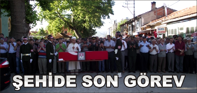 GÖREVİ BAŞINDA VEFAT EDEN ASKER TOPRAĞA VERİLDİ