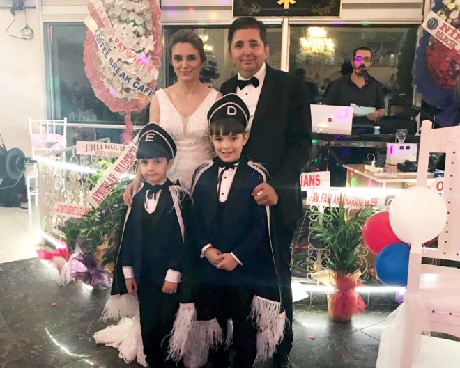 HIZLI AİLESİ'NİN MUTLU GÜNÜ
