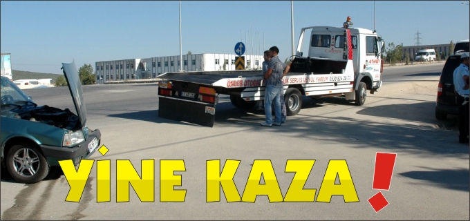 OTOMOBİL KAMYONETLE ÇARPIŞTI: 5 YARALI