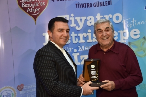 BOZÜYÜK'TE TİYATRO GÜNLERİ BAŞLADI