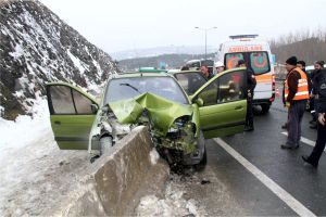 KAZADA YARALANAN YAŞLI KADIN KURTARILAMADI