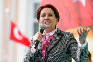 MERAL AKŞENER SÖĞÜT’TEN START VERDİ