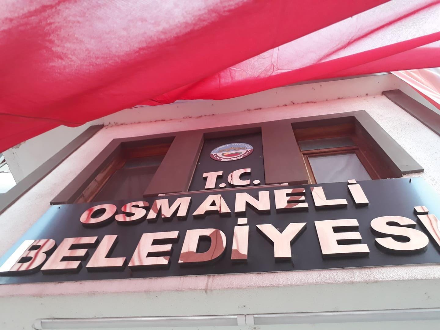 OSMANELİ BELEDİYESİ’NE ‘T.C.’ EKLENDİ