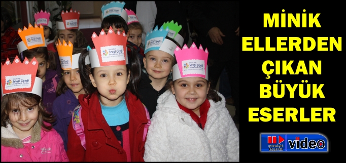 MİNİKLERDEN RESİM SERGİSİ