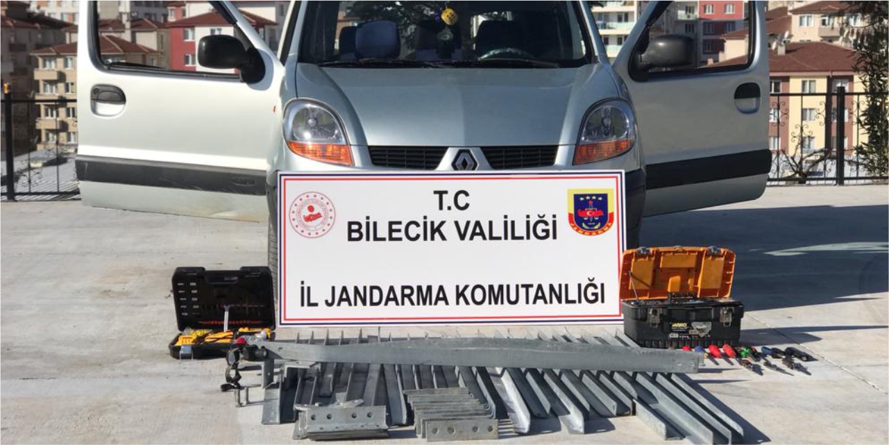 Jandarma suçüstü yakaladı