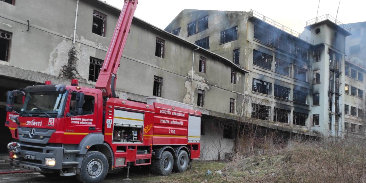 Eski un fabrikasında yangın çıktı