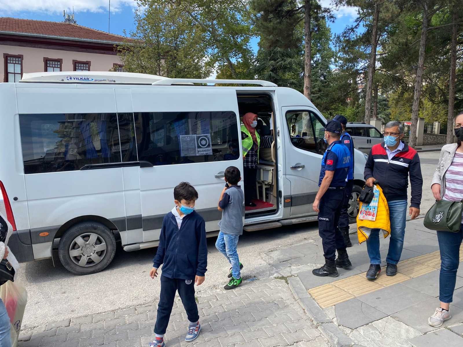 Öğrencilerin güvenliği için servis denetimi yapıldı