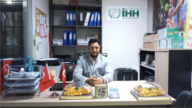 İHH'da bayrak değişimi